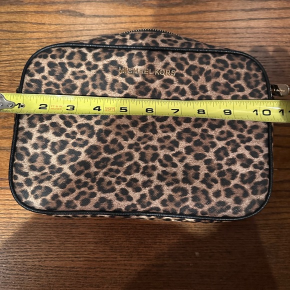Michael Kors Brown and Black Crossbody Bag with Leopard Print - Picture 3 of 14
